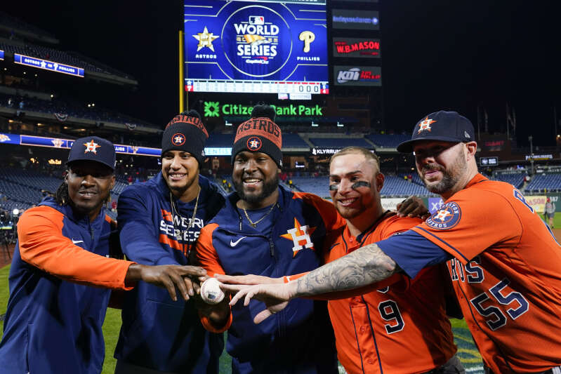 Astros level World Series with Phillies