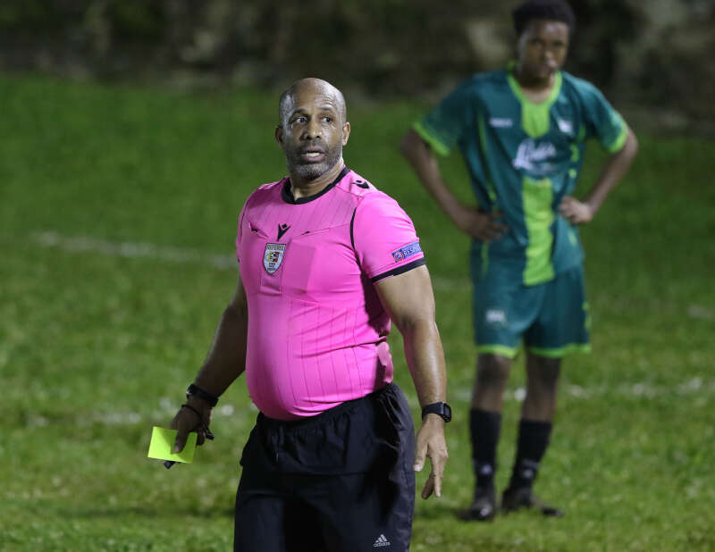 The Green Armband Reminds Parents to Quit Abusing Referees - The