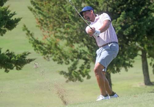 Chaka DeSilva holds slim lead after first round of Bermuda Championship local qualifier